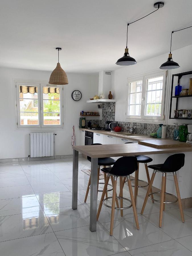 Magnifique Villa Avec Piscine Villeneuve-les-Maguelonne Luaran gambar